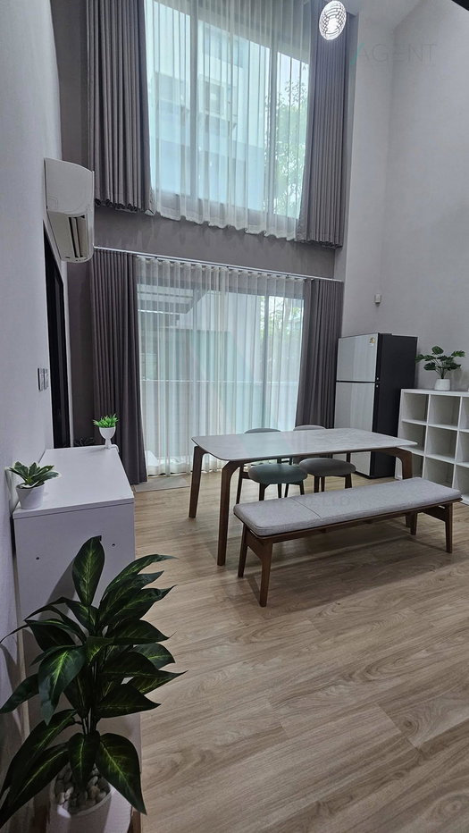 รูป 📌 ให้เช่าทาวน์เฮาส์ 4 ชั้น เนอวานา ดีฟายน์ ศรีนครินทร์-พระราม 9 3 ห้องนอน 4 ห้องน้ำ - รูปที่ 2/8