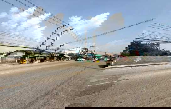 รูป ขาย ที่ดิน ทำเลค้าขาย ME157 ติดถนนเกาะโพธิ์ สามแยก ท่าบุญมี เกาะจันทร์ ชลบุรี . 236 ตรม 4 ไร่ 2 งาน 85 ตรว ใกล้ตลาดเกาะโพธิ์ เพียง 3 Km. - รูปที่ 4/8