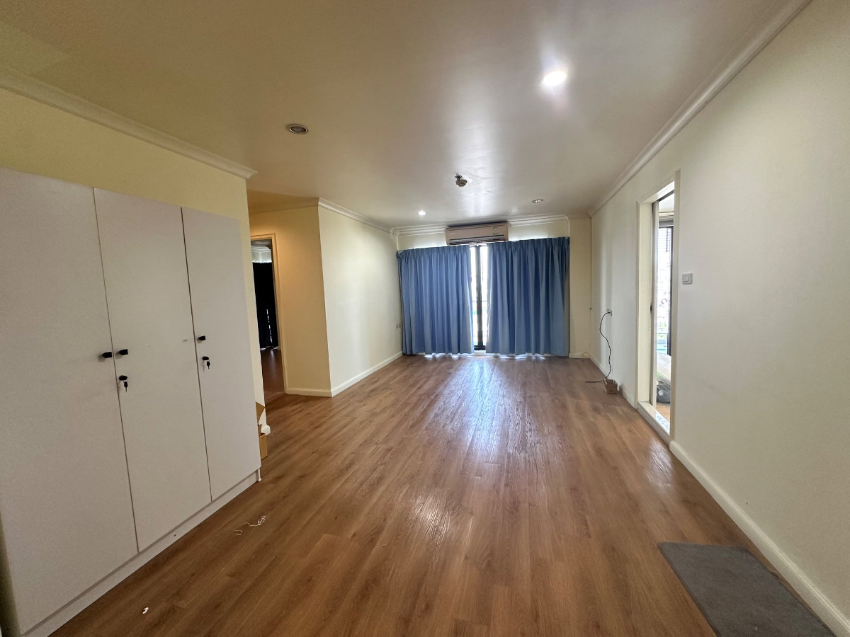 รูป ให่เช่า 2 ห้องนอน ตึก A ชั้น 8 ขนาด 68 ตรม ราคา 14,000 บาท ห้องเปล่า - รูปที่ 3/10