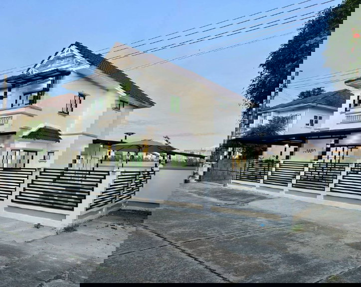 รูป ขายบ้านเดี่ยวปิยวรารมย์ 3 หลังใหญ่ 74.5 ตร.ว. ติดถนนเมน ครัวหรู ฟรีเฟอร์ฯ ฟรีโอน - รูปที่ 3/20