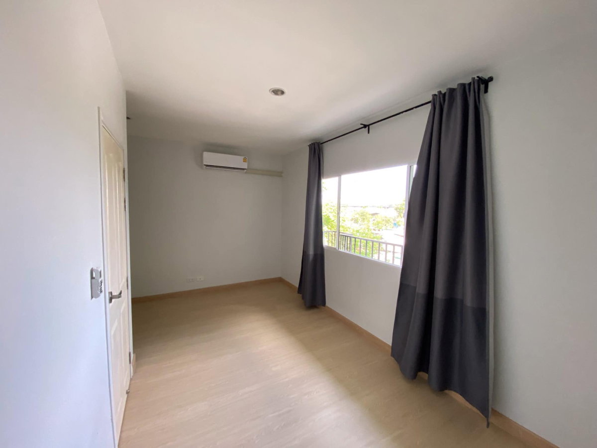 รูป UV01760 - Villette City  Pattanakarn : BTS Phra Khanong - รูปที่ 35/52
