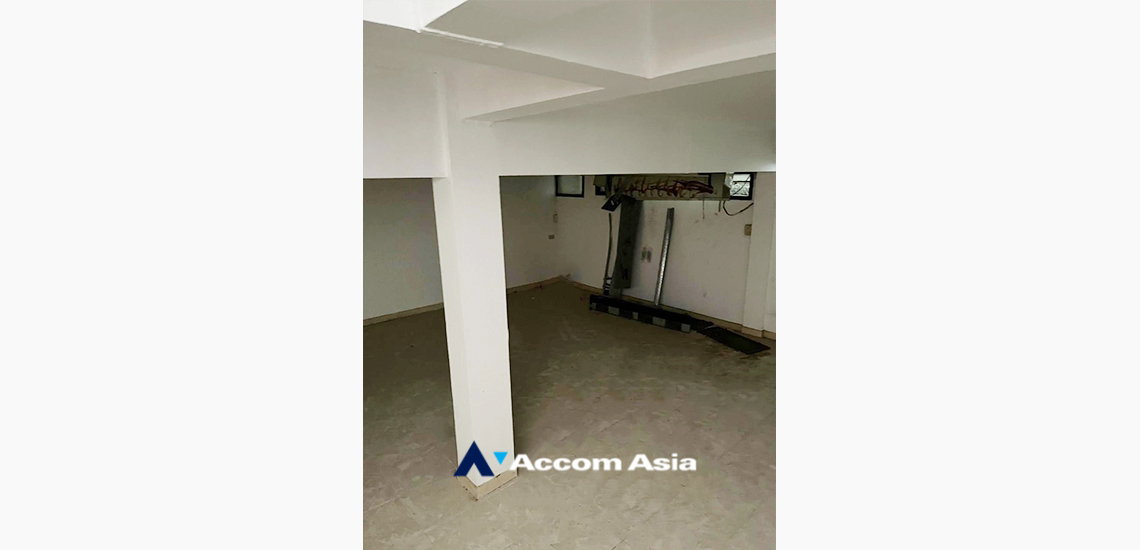 picture 🔼🔽 AccomA 📩  3 BR Townhouse in  Lumphini (AA30203) - 11/18