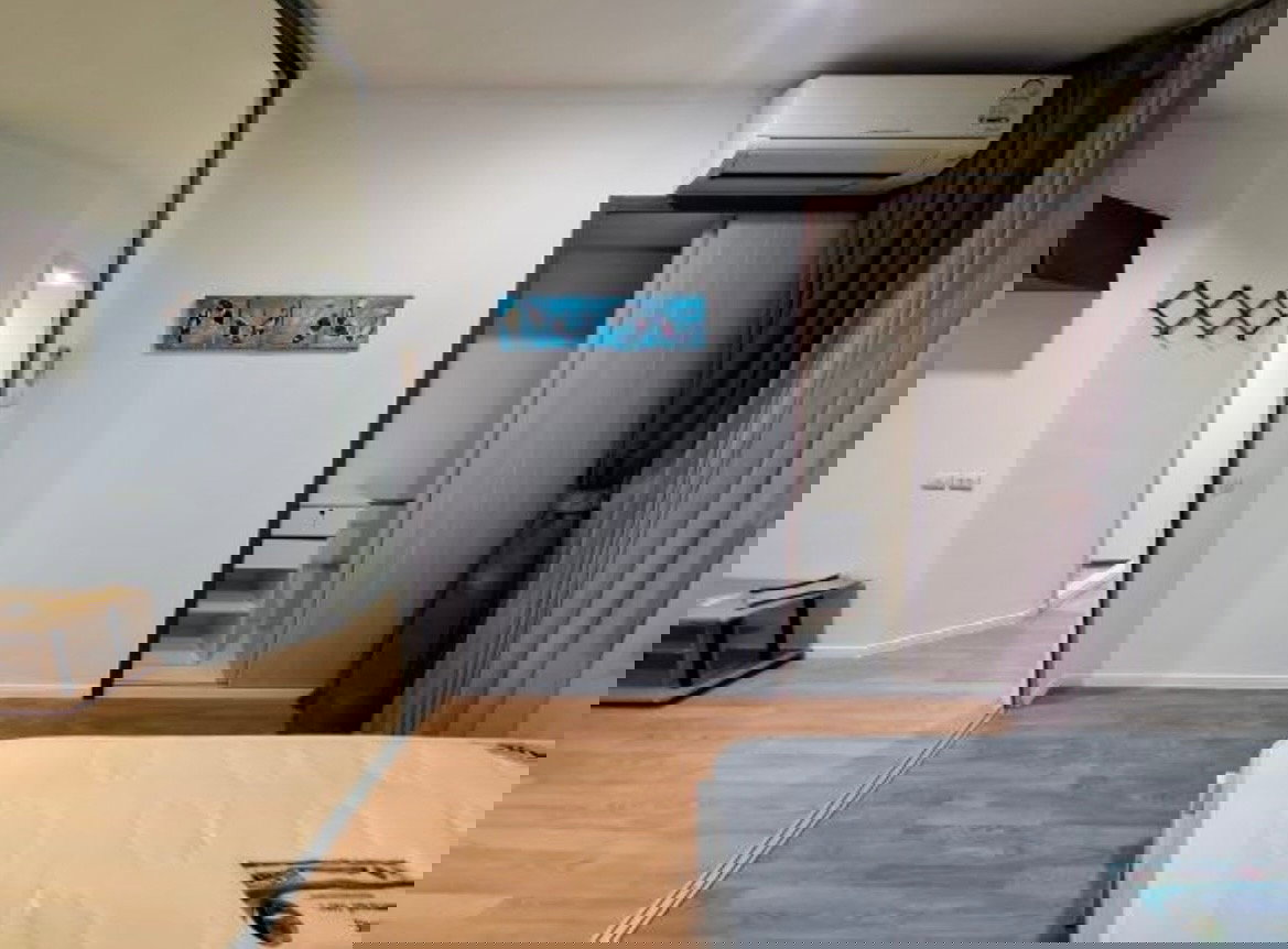 รูป 6500 ห้องมุมใหญ่ 26 ตรม. ทาสี บิ๊กคลีนแล้ว พร้อมอยู่ ที่คอนโดลุมพินี เมกะ บางนา - รูปที่ 4/8