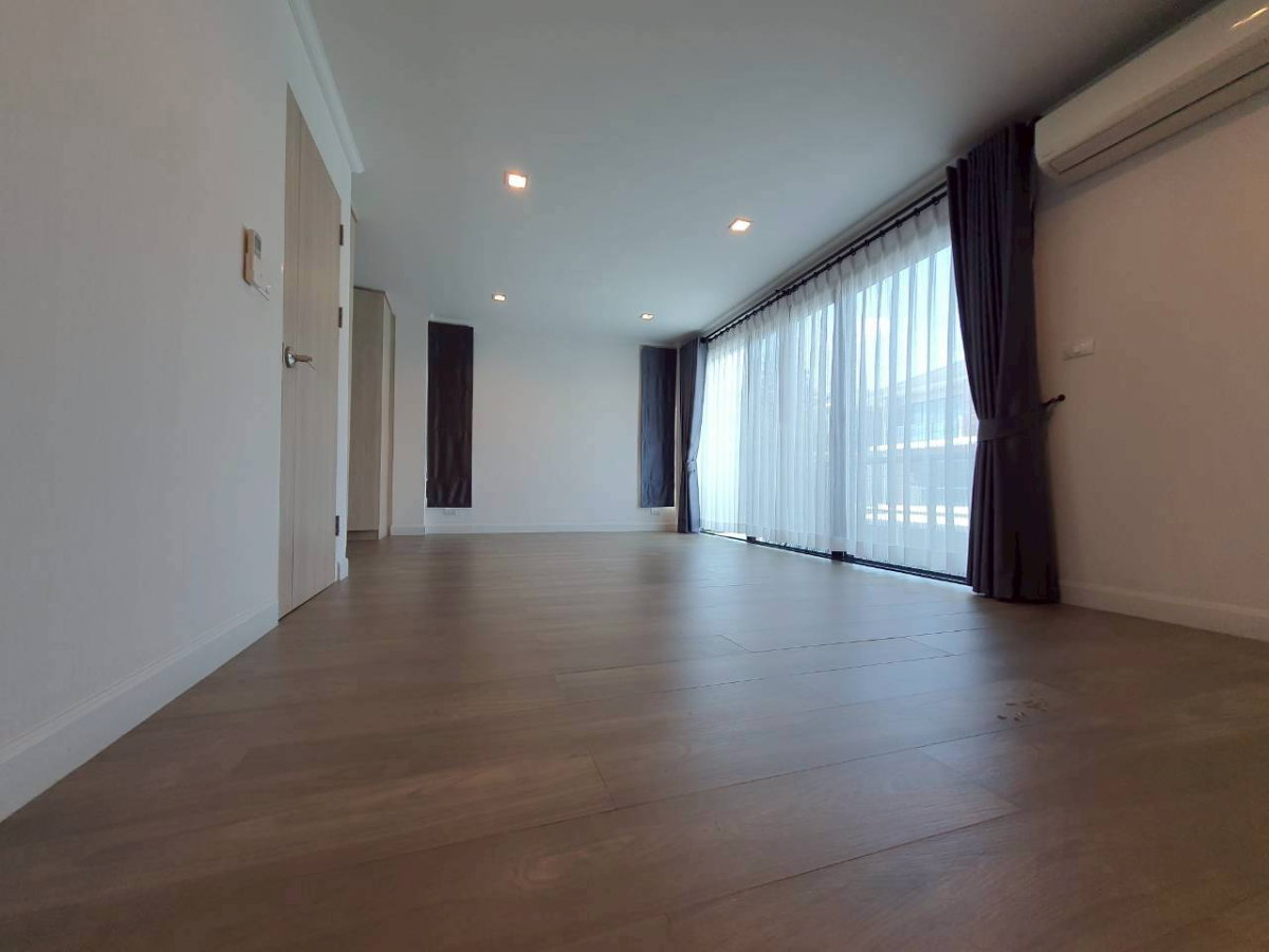 รูป ให้เช่าบ้านแฝด 3 ชั้น - SUPALAI ESSENCE ลาดพร้าว 107 - รูปที่ 18/38