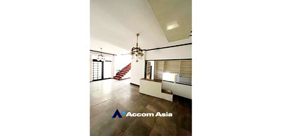 Townhouses for rent Petchburi Road Bangkok : 🔼🔽 AccomA 📩  3 BR Townhouse in  Lumphini (AA30203)