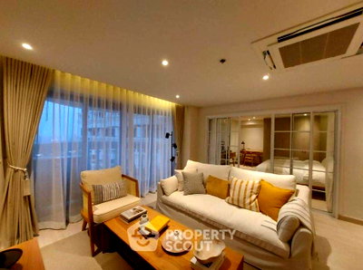 Condos for rent : 46th-Floor 2-BR At State Tower Condominium Near BTS Saphan Taksin (ID 670778)