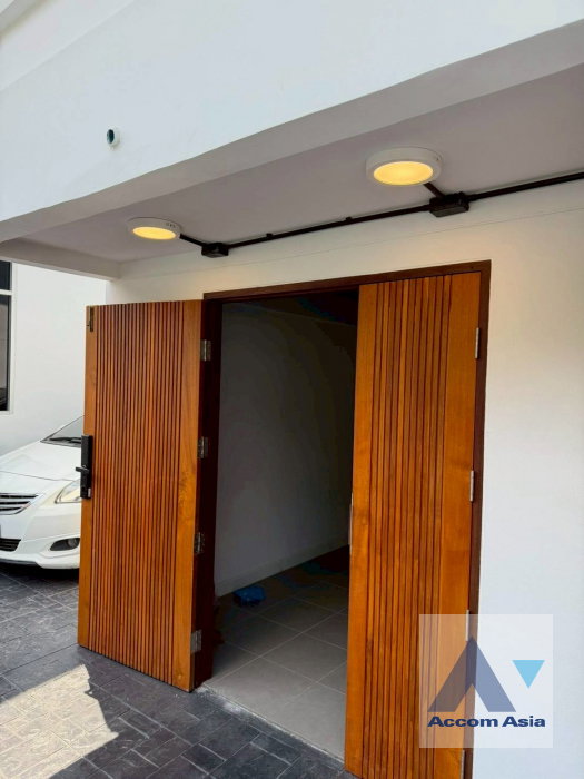 รูป 🔼🔽 AccomA 📩 Pet friendly,Home Office 3 BR House in Khlong Tan Nuea (AA26473) - รูปที่ 4/20