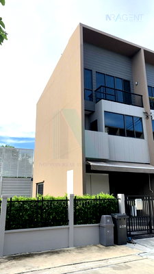 ทาวน์โฮม วิทยาลัยเทคนิคมีนบุรี : 📌 ขายทาวน์โฮม  โครงการ บ้านกลางเมือง ลาดพร้าว-เสรีไทย 3 ชั้น 4 ห้องนอน 3 ห้องน้ำ