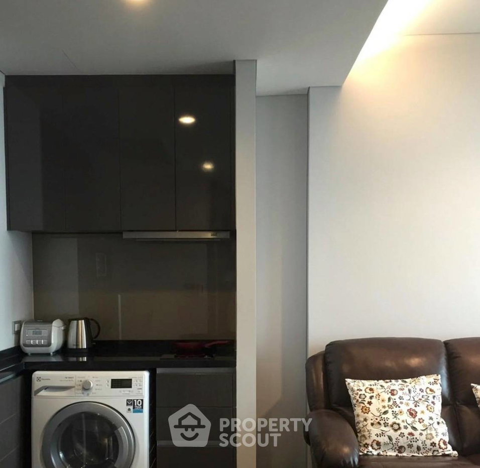 รูป คอนโด 1-ห้องนอน ที่ เดอะ ลุมพินี 24 ใกล้ BTS พร้อมพงษ์ (ID 2781189) - รูปที่ 2/5
