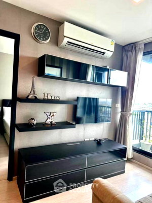 Condos for rent Soi Sukhumvit 71 : 2-BR Condo at Rhythm Sukhumvit 44/1 near BTS Phra Khanong (ID 2782414)