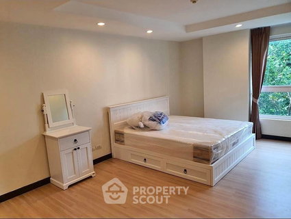 คอนโด 3-ห้องนอน ที่ อเวนิว 61 คอนโดมิเนียม ใกล้ BTS ทองหล่อ (ID 2784081)