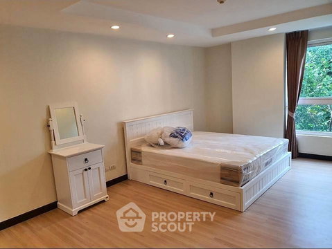 คอนโด 3-ห้องนอน ที่ อเวนิว 61 คอนโดมิเนียม ใกล้ BTS ทองหล่อ (ID 2784081)