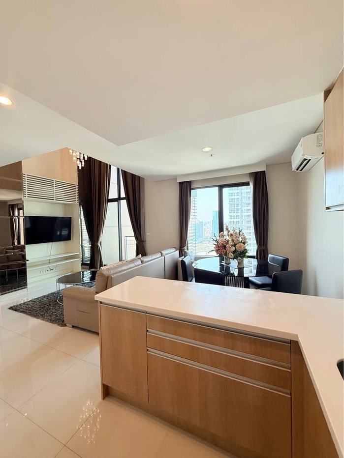 รูป WS7015 🚨 Rare Duplex! ห้อง 2 ชั้น วิวโบสถ์ สวยมาก เป็นส่วนตัวสุด✨ ค่าเช่า 48,000 บาท / เดือน🚨 - รูปที่ 8/16
