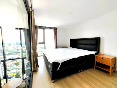 Condos for rent : For rent: Life Rama 4-Asoke, Duplex unit, 2 bedrooms, 1 bathroom, with Bang Krachao view.