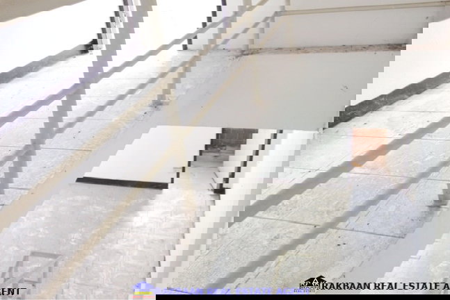 รูป ขายตึก 3.5ล้าน พระยาสุเรนทร์ 25ตร.ว. 3ชั้นครึ่ง สภาพพอใช้ เหมาะทำโรงเรียนกวดวิชา ที่สต๊อกสินค้า ออฟฟิศ หอพัก ฯลฯ - รูปที่ 7/9