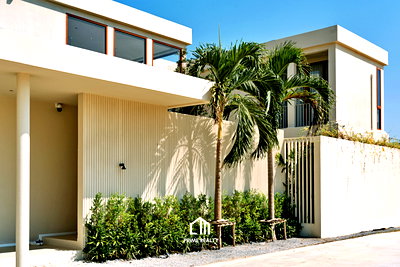 Houses for sale Prachaubkirikhan : Exclusive Luxury Pool Villas – Perfect for Families & Friends