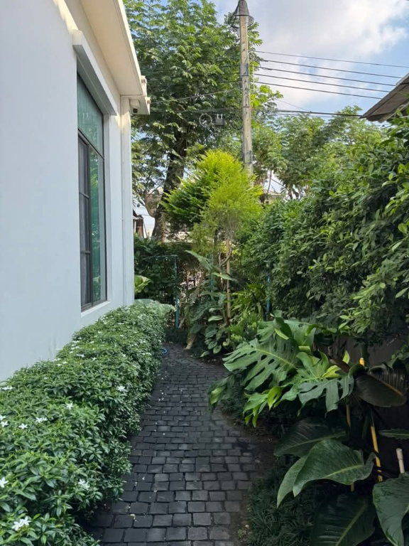 picture MN05028 - Manthana Onnut - Wongwan 4 - 4/9