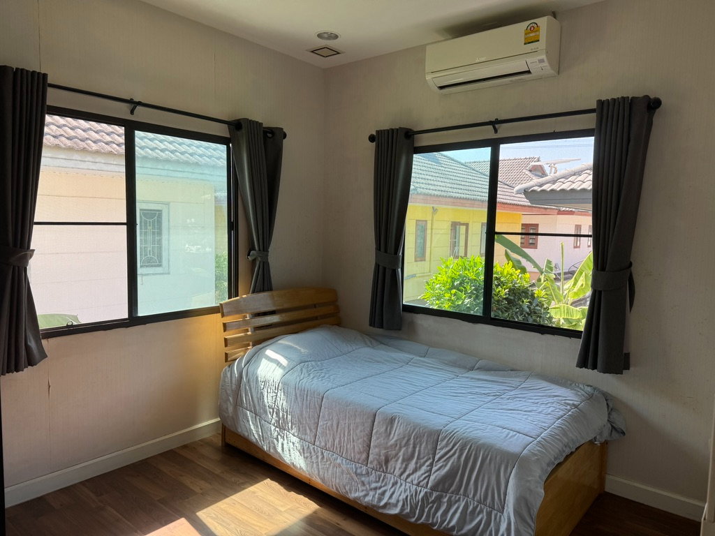 picture MN05028 - Manthana Onnut - Wongwan 4 - 3/9