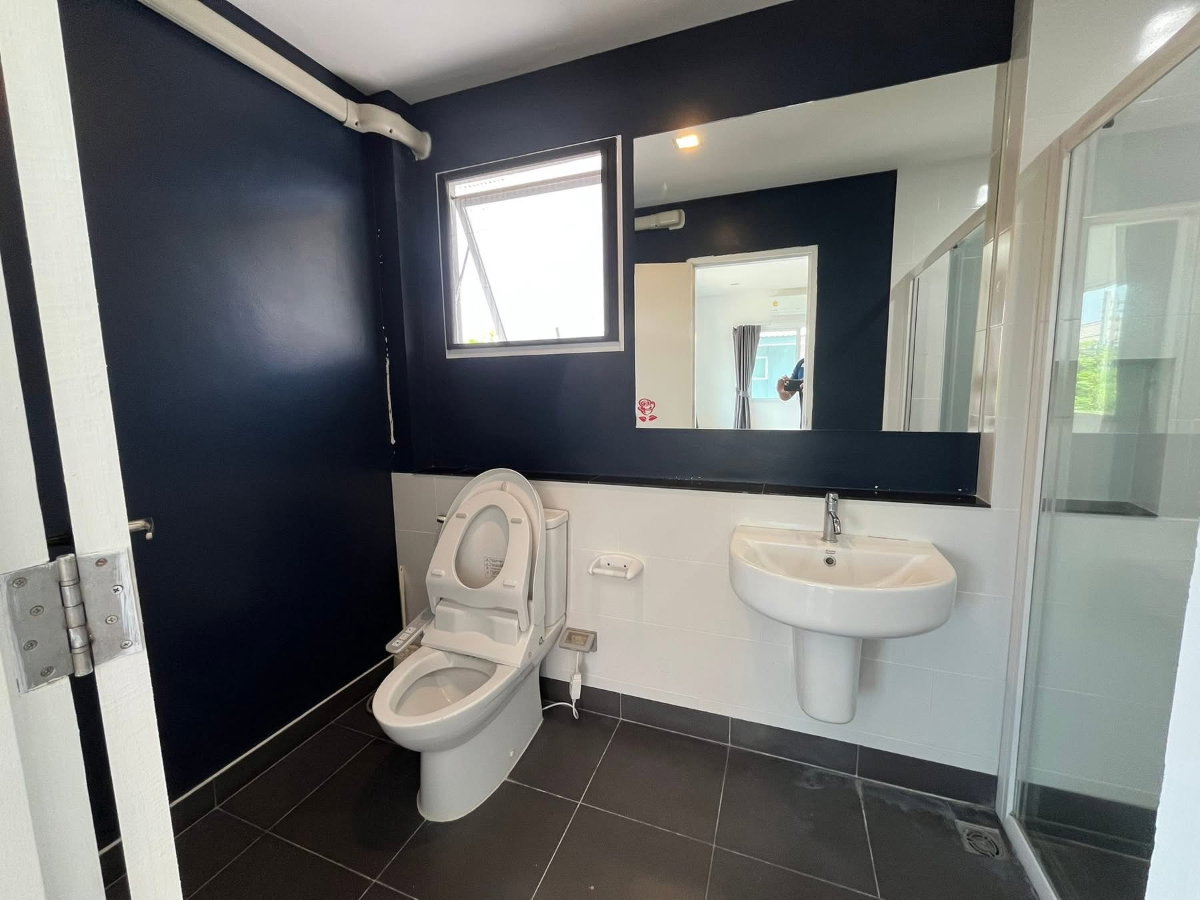 รูป code : H69 ว่างแล้ว!! บ้านเดี่ยวให้เช่า คาซ่า พรีเมี่ยม ราชพฤกษ์ - แจ้งวัฒนะ | ติดถนนใหญ่ เฟอร์ฯครบ พร้อมเข้าอยู่ทันที - รูปที่ 26/31