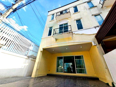 Townhouses for sale Kamnan Maen Road : 📌 For Sell Town house THE BEATO EKACHAI-KANLAPAPHRUEK 3-story 3 bedroom 3 bathroom