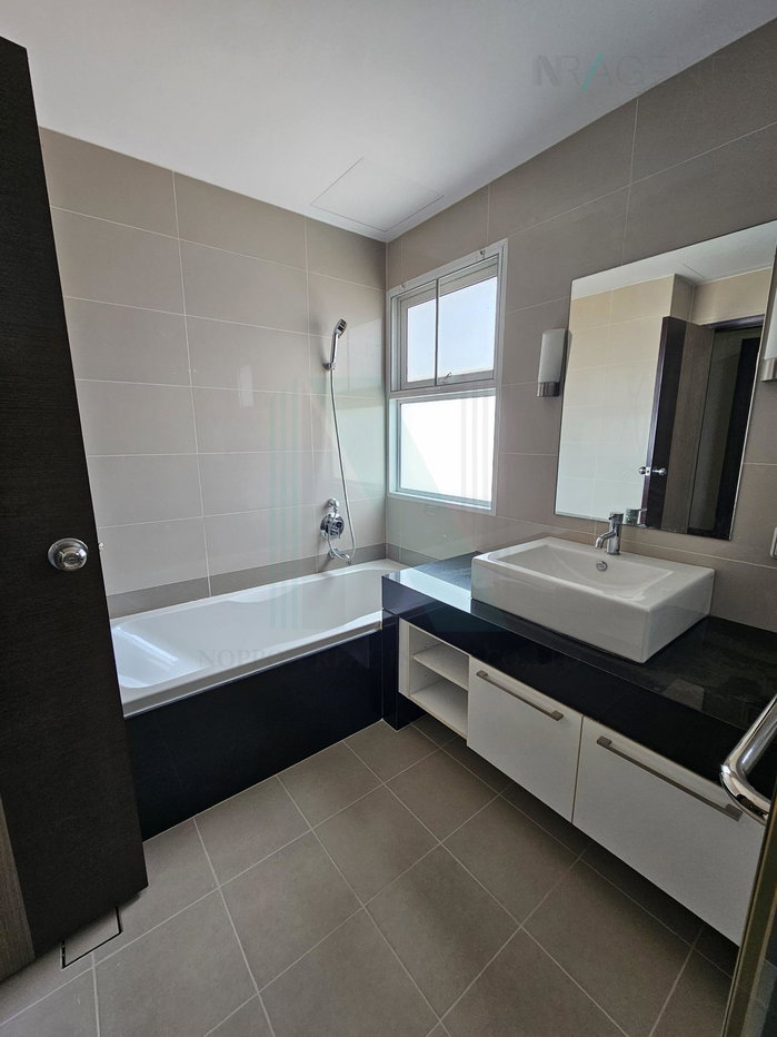 รูป 🚩 ให้เช่าคอนโด ศุภาลัย ริเวอร์ รีสอร์ท อาคาร 1 ชั้น 17 3 ห้องนอน ขนาด 180 ตรม ใกล้ ศูนย์การค้ารอยัลการ์เด้นพลาซ่า - รูปที่ 4/8