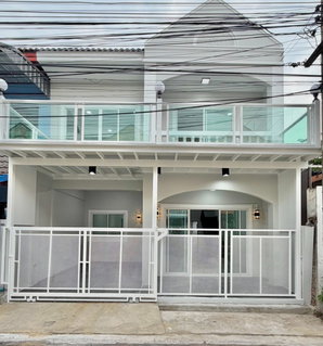 ขายทาวน์เฮาส์ 2 ชั้น หมู่บ้านกิตติยารักษ์ ทำเลศักยภาพสนามบินน้ำ ตรงข้ามกองสลาก ตกแต่งใหม่พร้อมอยู่