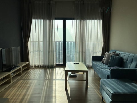 🚩 For rent condo NOBLE REVEAL Building 1, Floor 26,1 bed room, Room size 52.00 sqm