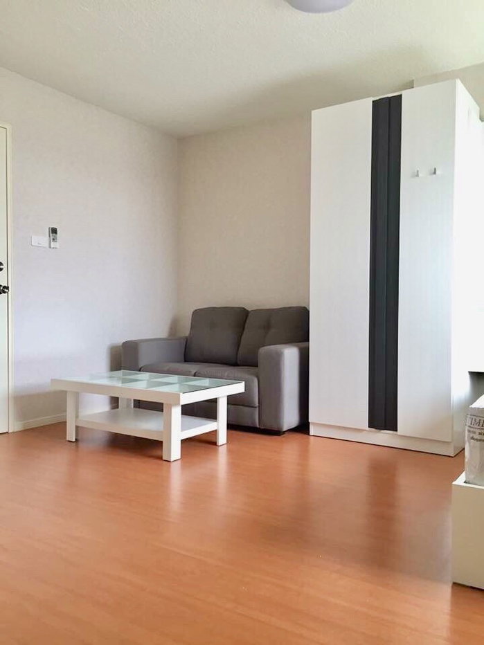 รูป ลุมพินีทาวน์ ร่มเกล้า สุวรรณภูมิ ✈️ 6,500บาท/เดือน เฟอร์ครบเครื่องใช้ไฟฟ้าครบ เดินทางง่าย ใกล้สนามบินสุวรรณภูมิ💘 - รูปที่ 3/8