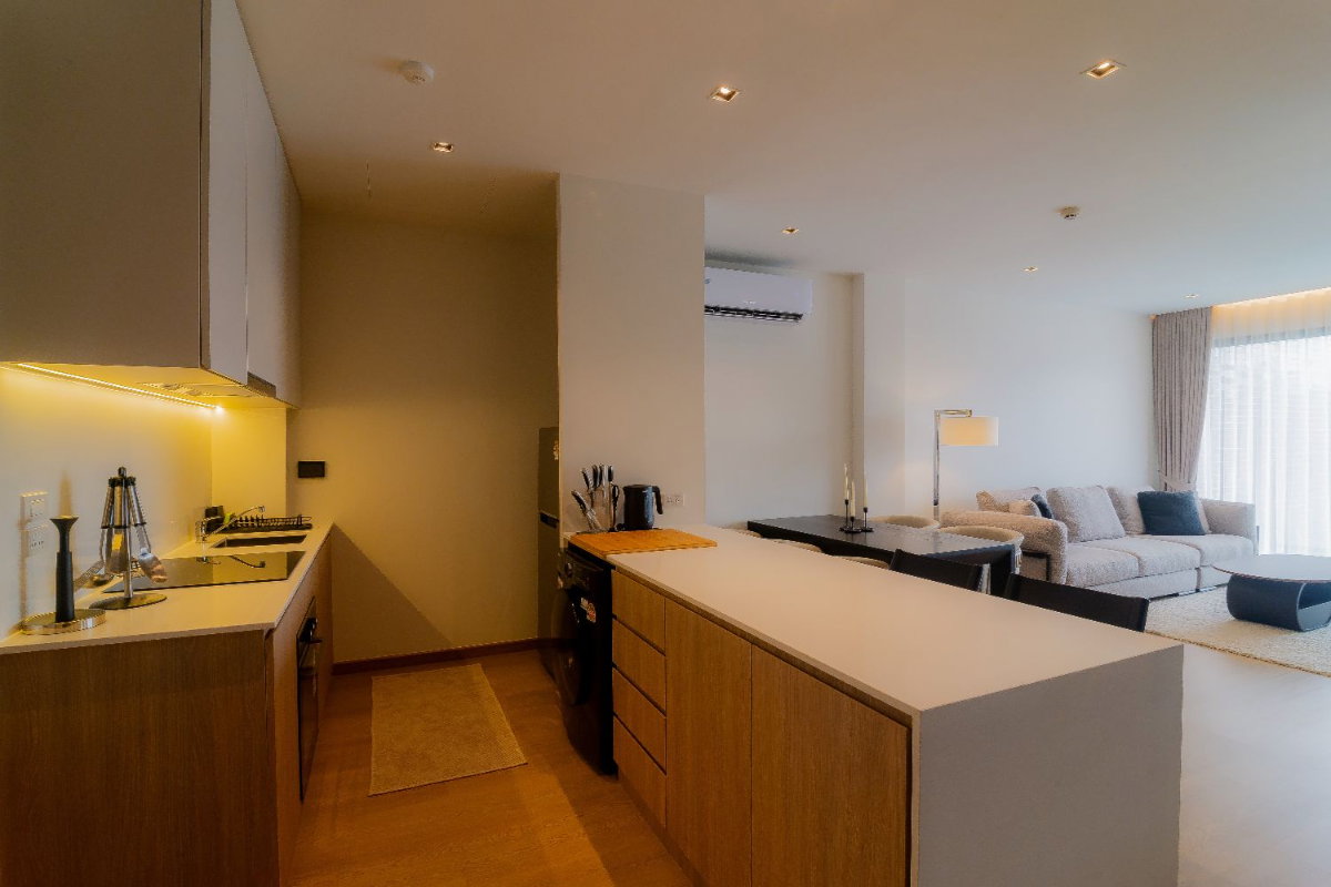 รูป ห้องสวีท Sunshine Prestige ขนาด 75 ตารางเมตร – บ้านหลังใหม่ของคุณพร้อมความสะดวกสบายระดับ 4 ดาว ให้เช่าในหัวหิน ประเทศไทย - รูปที่ 3/15