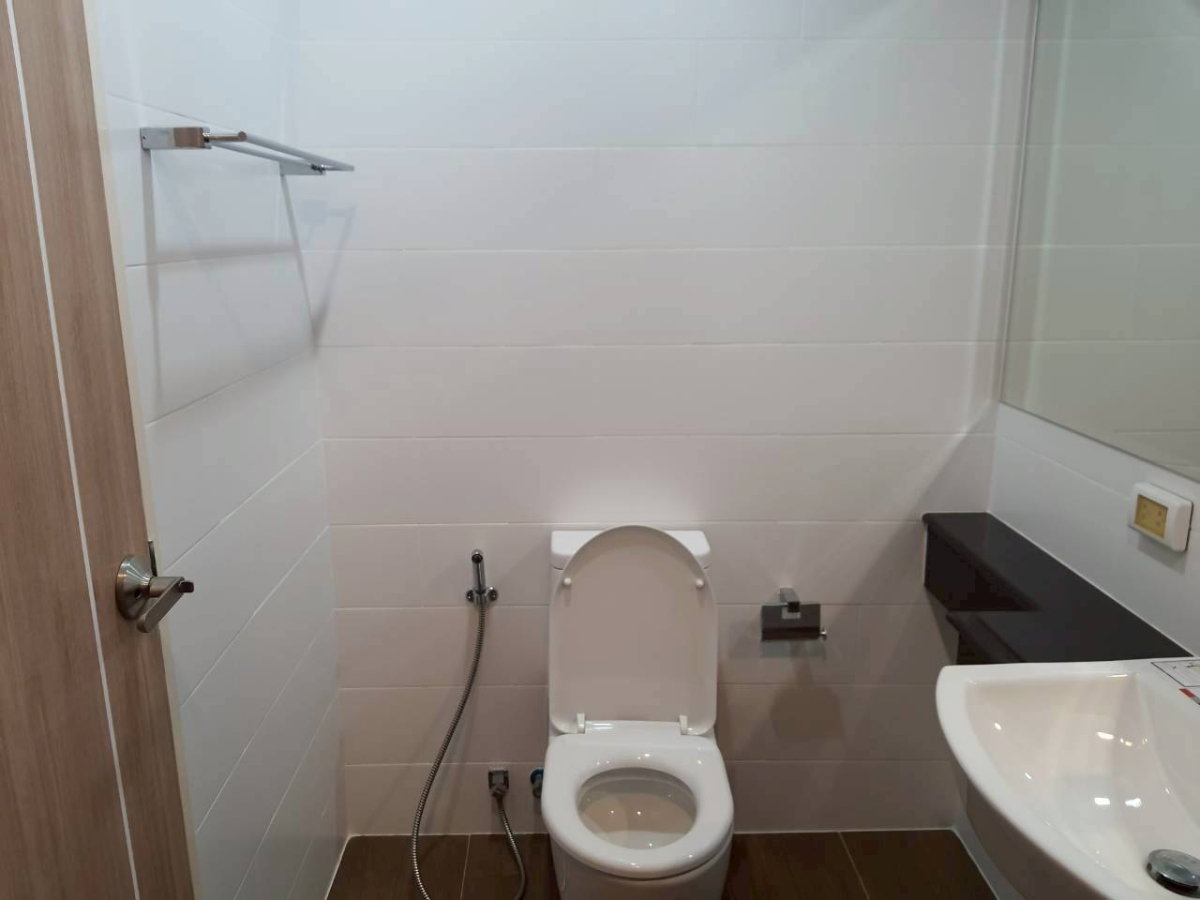 รูป ให้เช่าบ้านแฝด 3 ชั้น - SUPALAI ESSENCE ลาดพร้าว 107 - รูปที่ 8/38