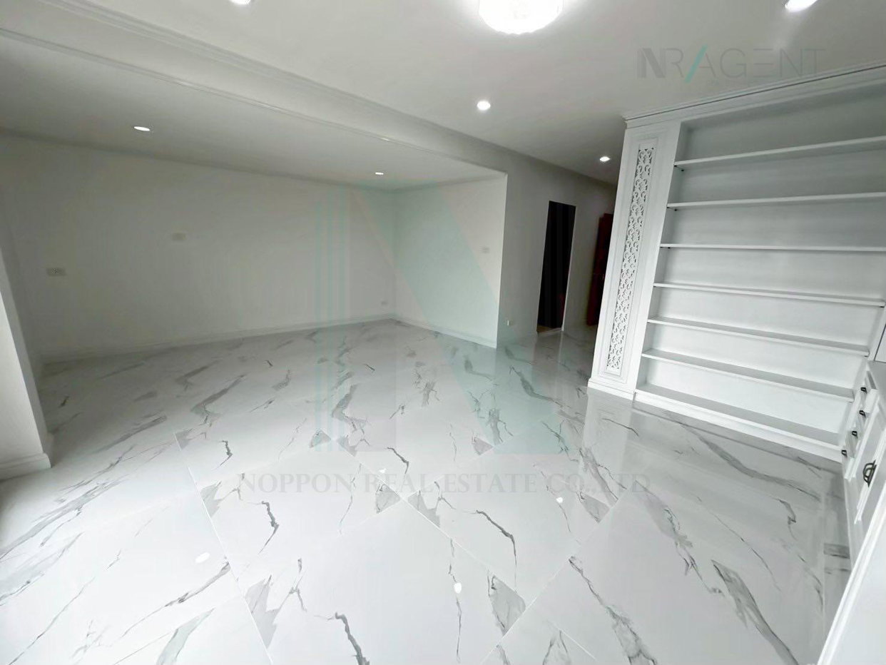 รูป 📌 ให้เช่าทาวน์เฮาส์ 5 ชั้น เย็นอากาศ เรสซิเดนซ์ 4 ห้องนอน 6 ห้องน้ำ - รูปที่ 5/8