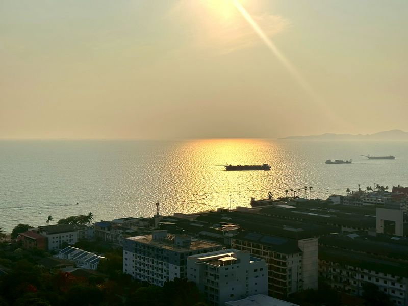 รูป ⛵ Riviera Jomtien ⛵ Foreigner quota / Sea view / 27F / Studio room for quick sale彡 - รูปที่ 4/12