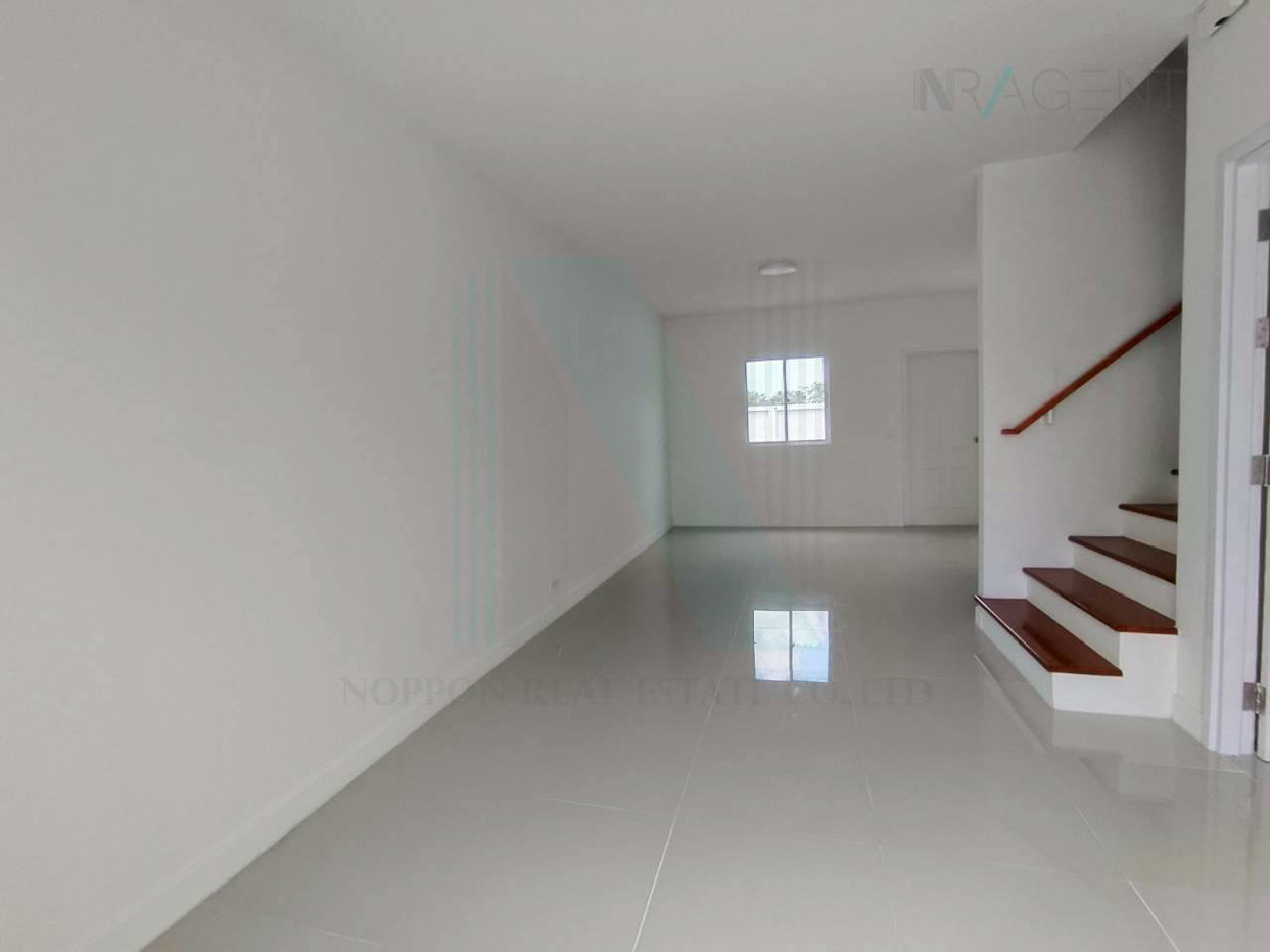 รูป 📌 ขายทาวน์โฮม โครงการ ไลโอ นอฟ วงแหวนฯ-ปิ่นเกล้า ซ.พระนอน 2 ชั้น 4 ห้องนอน 2 ห้องน้ำ - รูปที่ 2/8