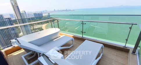 3-BR Condo at AROM WONGAMAT close to Sanctuary of Truth (ID 2783699)