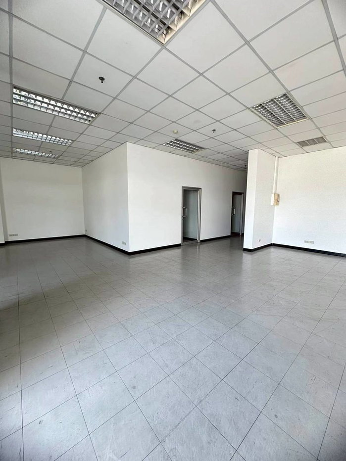 รูป ให้เช่าโกดัง/คลังสินค้า ผังม่วง 5310 ตรม. หนองขาม ศรีราชา - รูปที่ 10/18