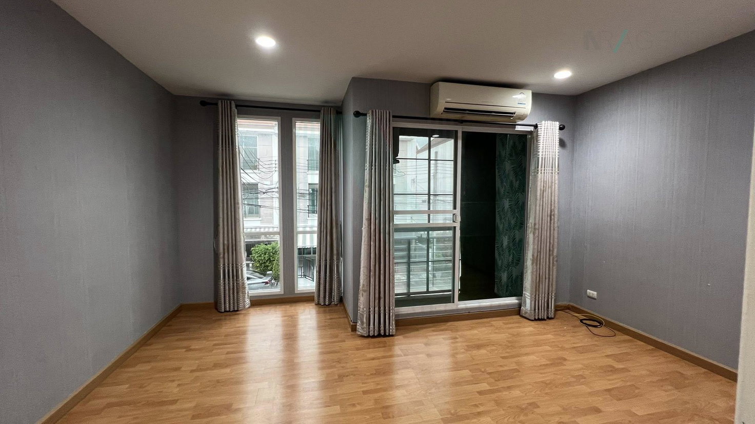 รูป 📌 ขายทาวน์เฮาส์ โครงการ บ้านกลางเมือง เออร์บาเนี่ยน ศรีนครินทร์ 3 ชั้น 3 ห้องนอน 3 ห้องน้ำ - รูปที่ 4/8