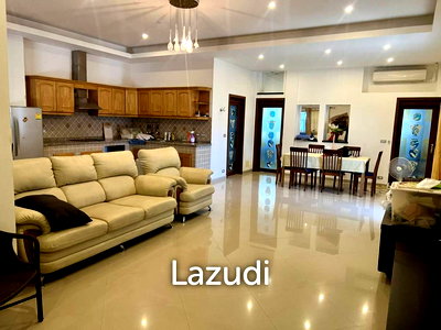 Houses for sale Bang Lamung Chonburi : Grand 7-Bedroom Pool Villa for Sale Tropicana Pool Village