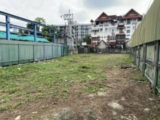 picture Land for sale, Sukhumvit Soi 39, Bangkok. - 2/4