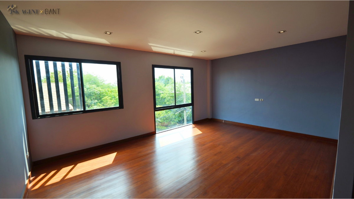 รูป โฮมออฟฟิศ 3.5ชั้น หมู่บ้านนราธิป ติดรถไฟฟ้า MRT ไทรม้า (Gant-351) - รูปที่ 8/20