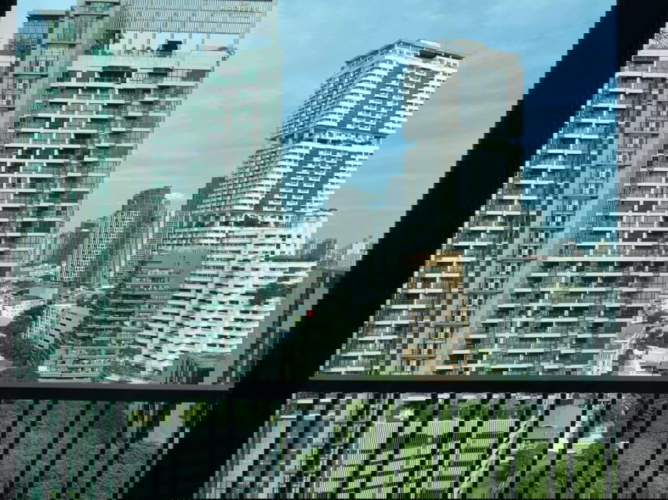 รูป Luxury 2-Bedroom Condo at Noble Refine, Sukhumvit 26 - รูปที่ 3/11