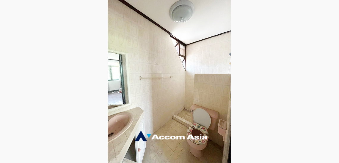 picture 🔼🔽 AccomA 📩  3 BR Townhouse in  Lumphini (AA30203) - 17/18