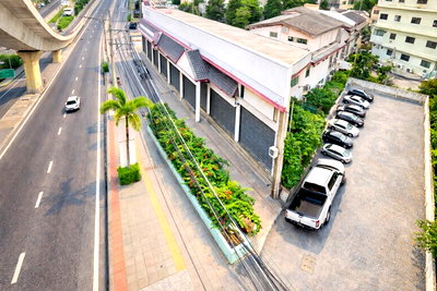 เช่าสำนักงาน วิทยาลัยพณิชยการบางนา : ที่ดินพร้อมอาคาร 3ชั้น 5นอน 4น้ำ สุขุมวิท83 BTSปากน้ำ ใกล้ BTS ศรีนครินทร์ 500 ม. และหอชมเมืองสมุทรปราการ 1ไร่ 1000 ตร.ม.