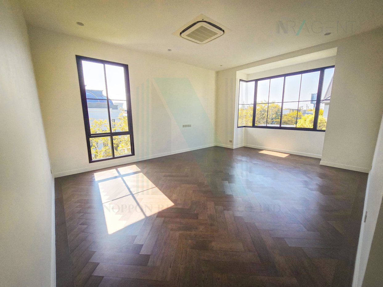 รูป 📌 ให้เช่าบ้านเดี่ยว 2 ชั้น นาราสิริ พหล-วัชรพล 5 ห้องนอน 6 ห้องน้ำ - รูปที่ 6/8