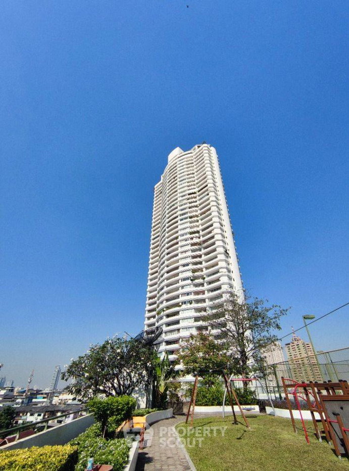 รูป คอนโด 4-ห้องนอน ที่ สายชล แมนชั่น ใกล้ BTS สะพานตากสิน (ID 985387) - รูปที่ 12/17