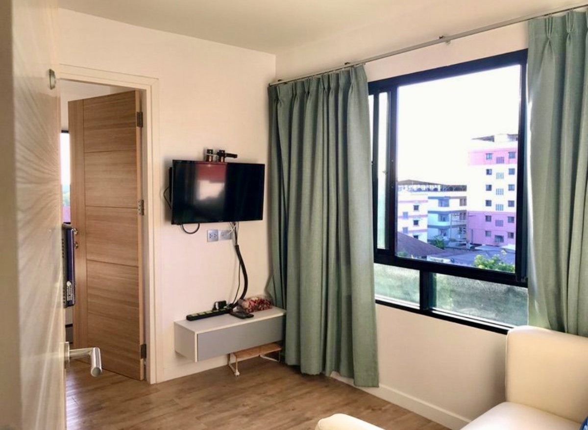 picture code : H84 H2 Condo Chrome Ramindra Km.2 - 2/13