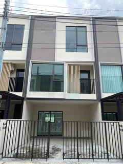 📌 ขายทาวน์โฮม โครงการ อัลติจูด คราฟ บางนา 3 ชั้น 3 ห้องนอน 3 ห้องน้ำ