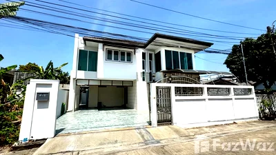 Houses for rent Bangkok : 4 Bedroom House for rent in Suan Luang, Bangkok  6165236