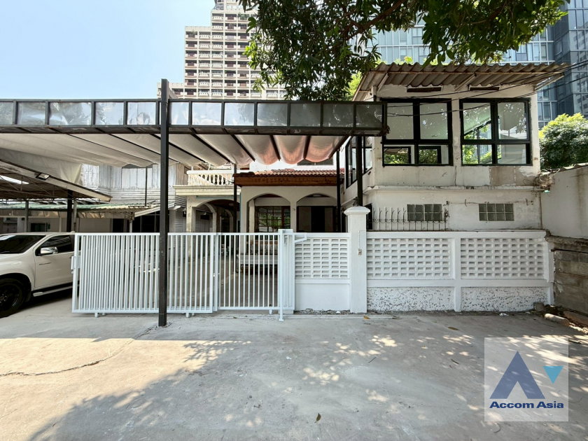 picture 🔼🔽 AccomA 📩 2 BR House in Khlong Toei (AA29865) - 1/20