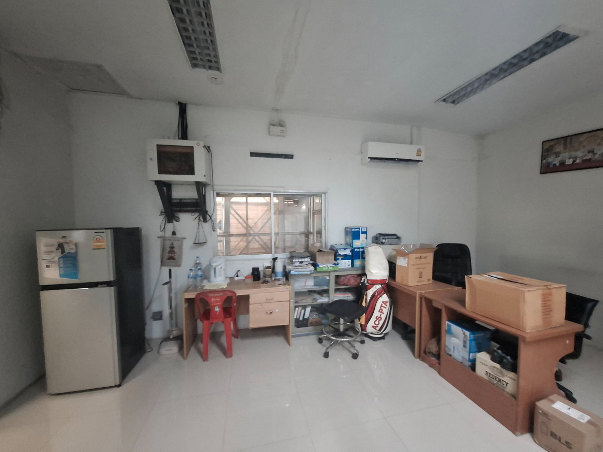 picture Warehouse and building for sale in Chonburi. - 57/64