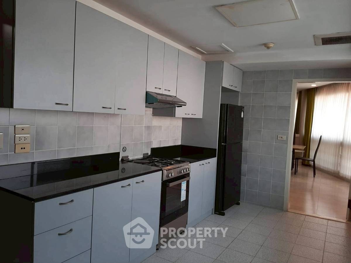 รูป คอนโด 3-ห้องนอน ที่ เพรสซิเดนท์ ปาร์ค คอนโดมิเนี่ยม ใกล้ MRT ศูนย์การประชุมแห่งชาติสิริกิติ์ (ID 2781955) - รูปที่ 12/17